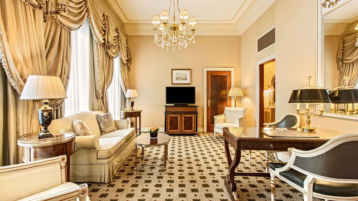 Grand Suite Hotel Grande Bretagne Inspirato