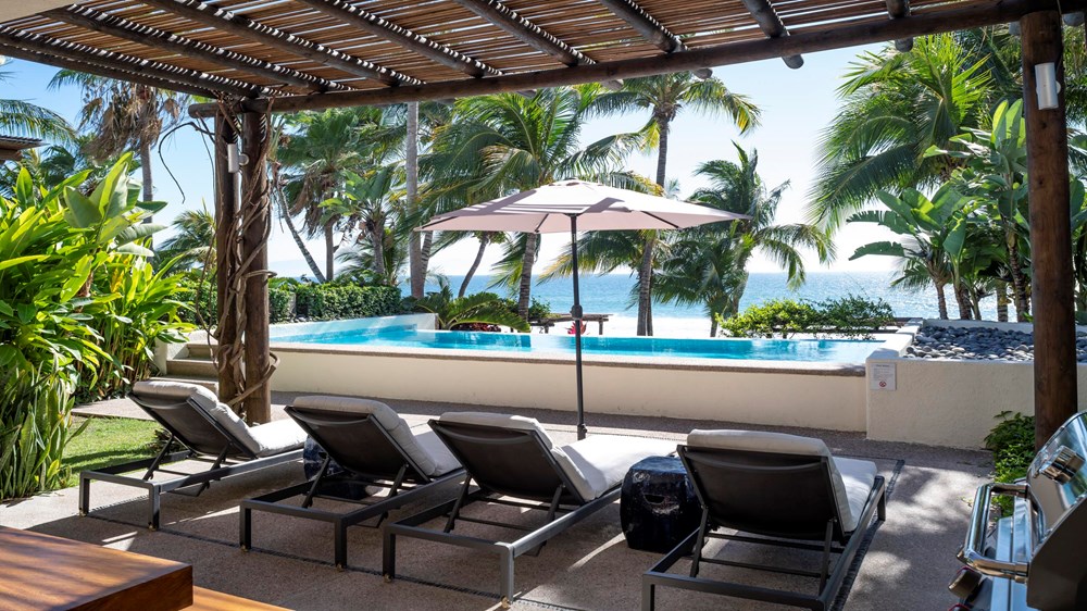 Outdoor Lounge Area and Pool