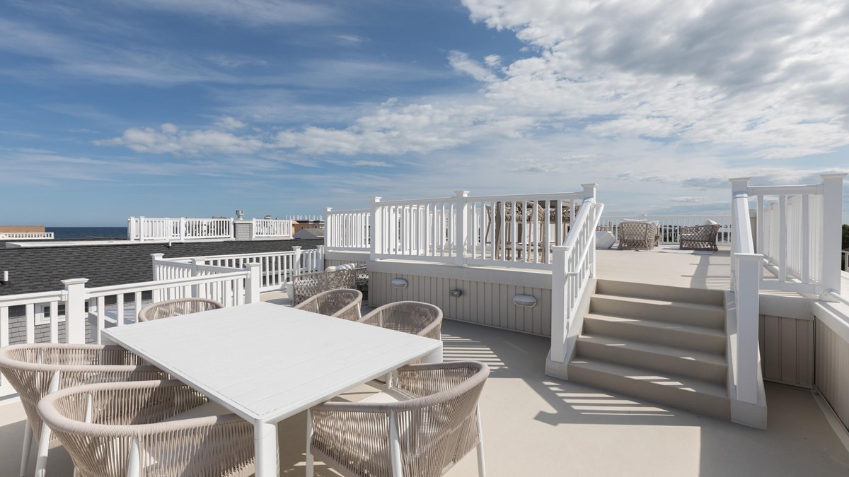 Rooftop Deck